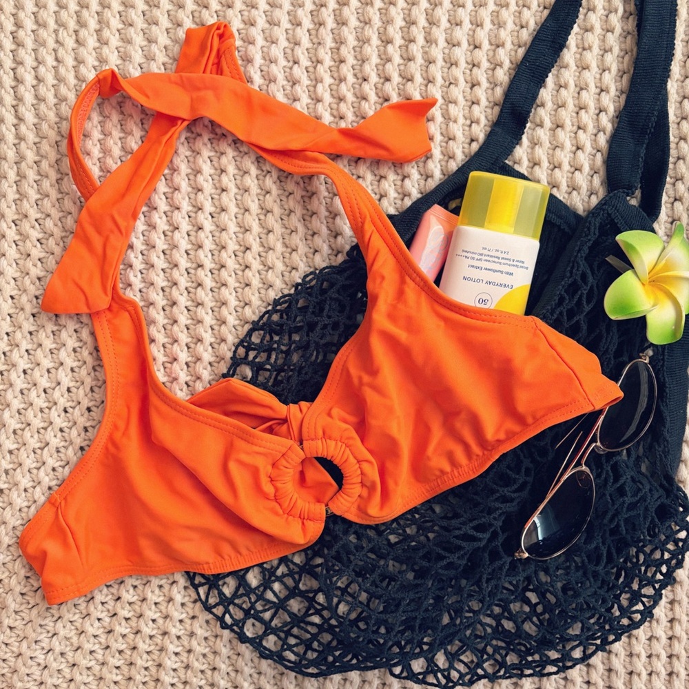 ☀️Juicy Couture Bikini Swim Top